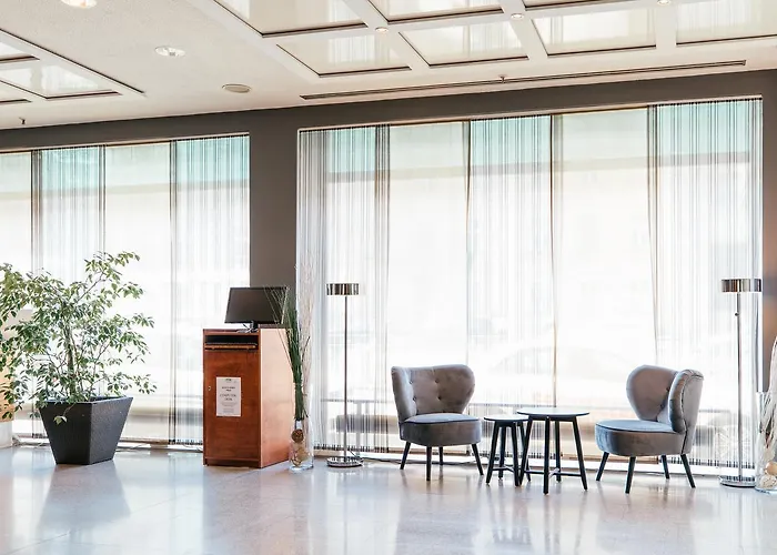 Hotel Excelsior - Central Station